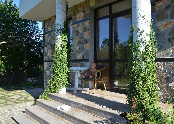 Πανσιόν Zapovedni Rai