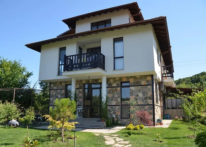 Zapovedni Rai Πανσιόν 4*