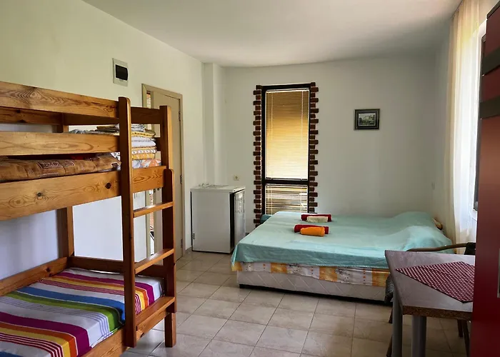 Zapovedni Rai Πανσιόν 4*