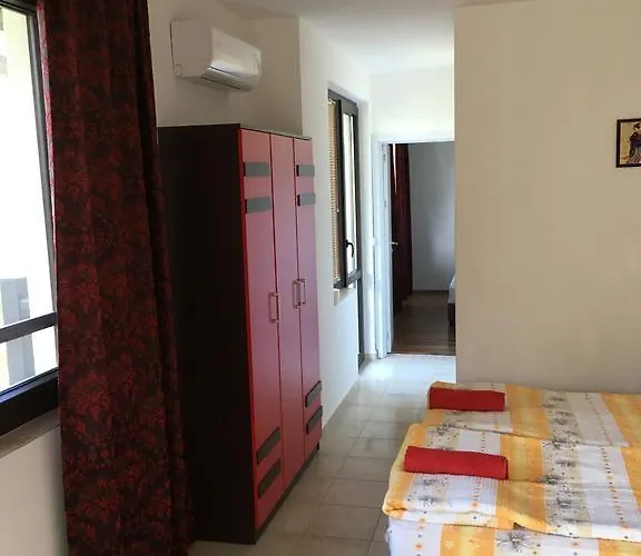 Zapovedni Rai Πανσιόν 4*