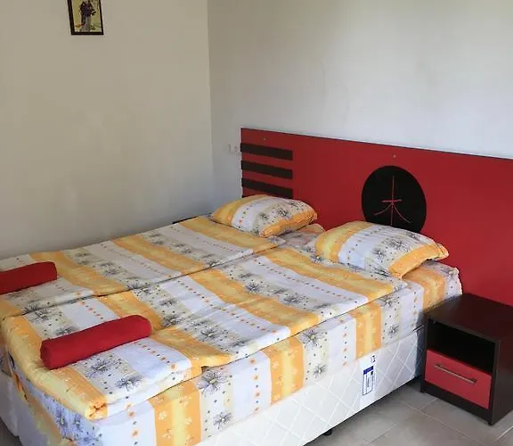 Zapovedni Rai Πανσιόν 4*