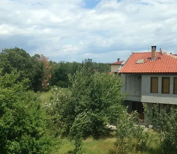 Πανσιόν Zapovedni Rai